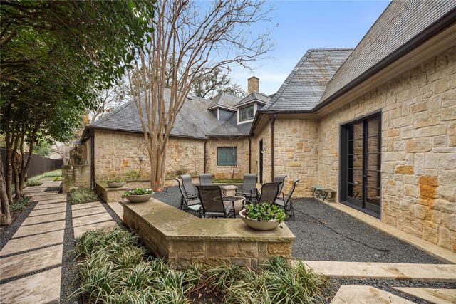 9525 Alva Court, Dallas, TX 75220