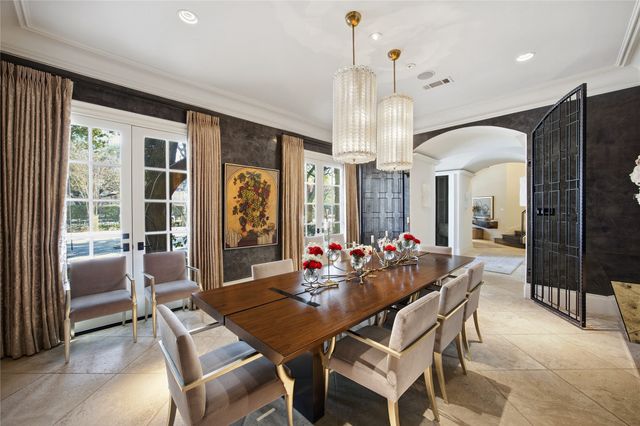 9525 Alva Court, Dallas, TX 75220