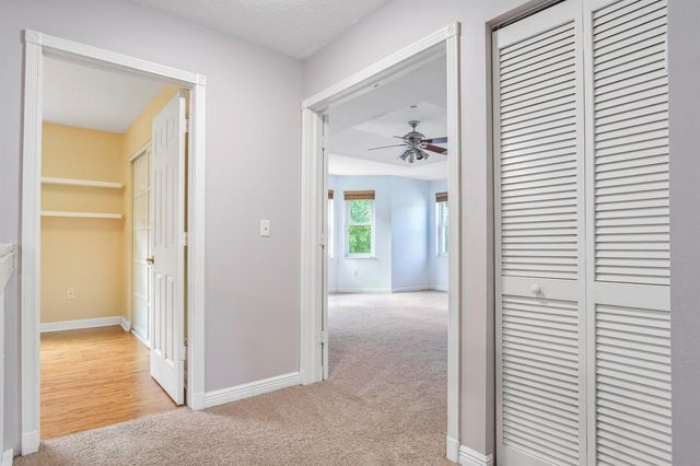 7798 Oak Grove Circle, Lake Worth, FL 33467