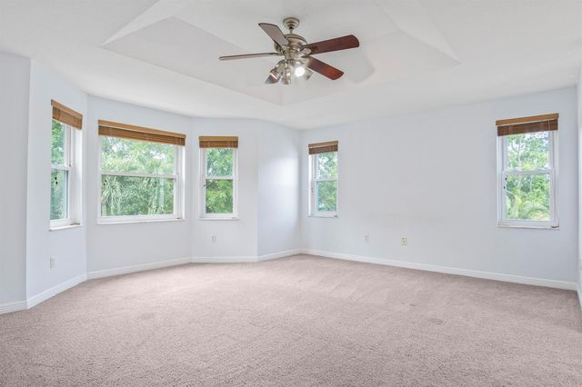 7798 Oak Grove Circle, Lake Worth, FL 33467