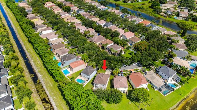 7798 Oak Grove Circle, Lake Worth, FL 33467