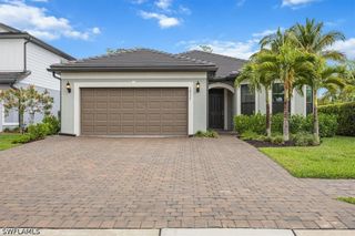 10335 Ventana LN, Naples, FL 34120