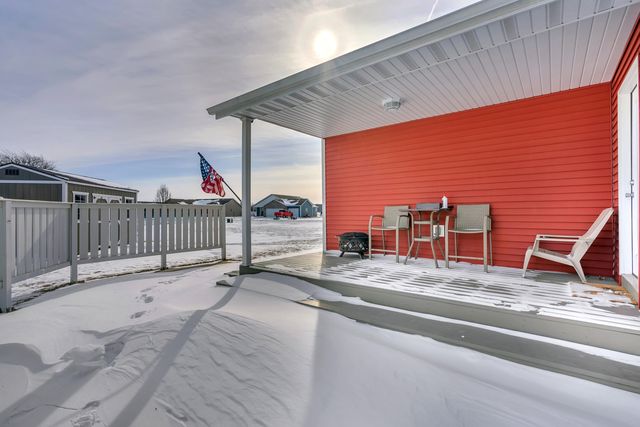 179 S Meadow Lane, Wheatfield, IN 46392