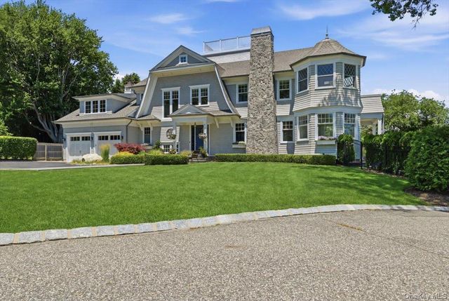 7 Preston Lane, East Setauket, NY 11733
