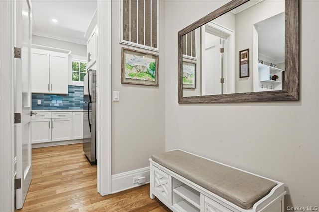 7 Preston Lane, East Setauket, NY 11733