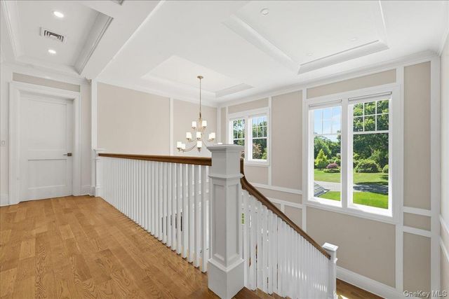 7 Preston Lane, East Setauket, NY 11733