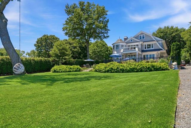 7 Preston Lane, East Setauket, NY 11733