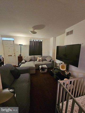 2523 W STERNER ST, Philadelphia, PA 19132