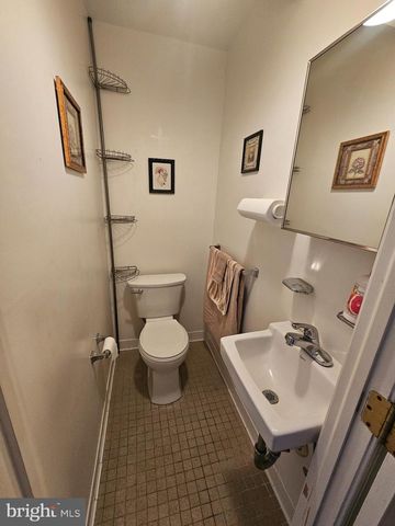 2523 W STERNER ST, Philadelphia, PA 19132