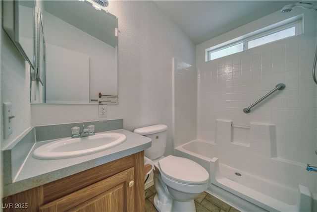 5421 Genoa Avenue, Pahrump, NV 89060