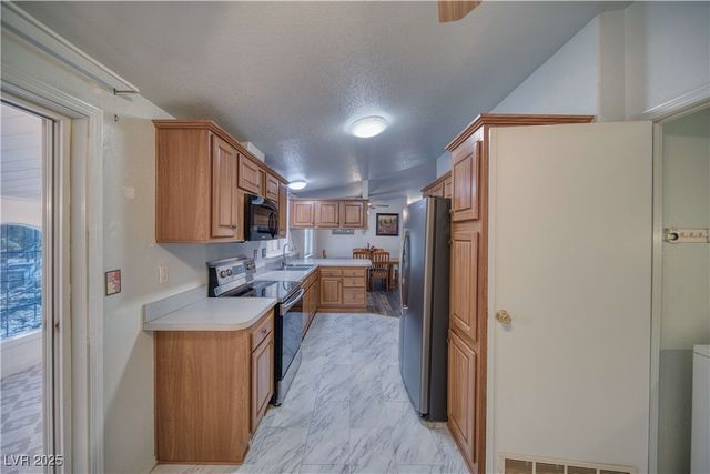 5421 Genoa Avenue, Pahrump, NV 89060