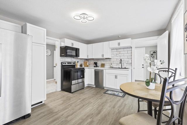 1143 S 23rd STREET, Manitowoc, WI 54220