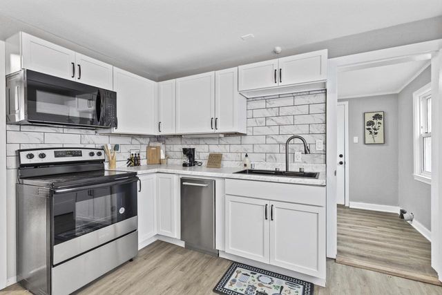 1143 S 23rd STREET, Manitowoc, WI 54220