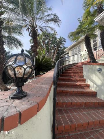 345 Malcolm Drive, Pasadena, CA 91105