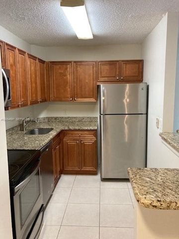 10765 Cleary Blvd 103, Plantation, FL 33324