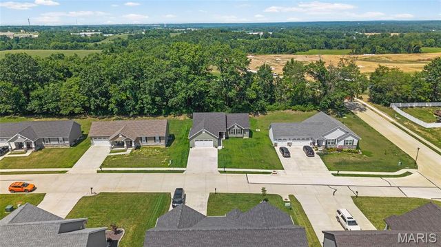 405 Rail Ridge Drive, Troy, MO 63379