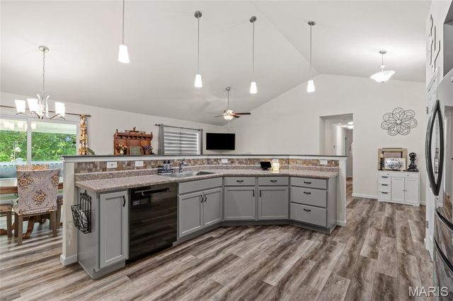 405 Rail Ridge Drive, Troy, MO 63379