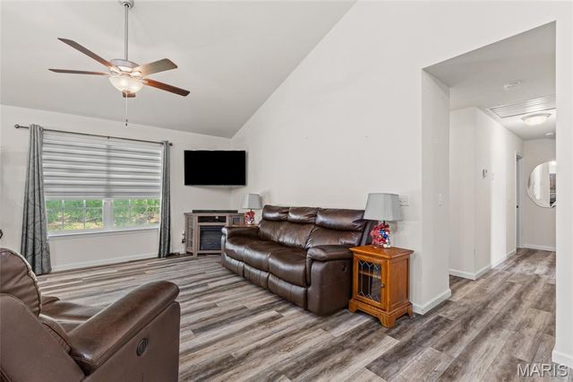 405 Rail Ridge Drive, Troy, MO 63379