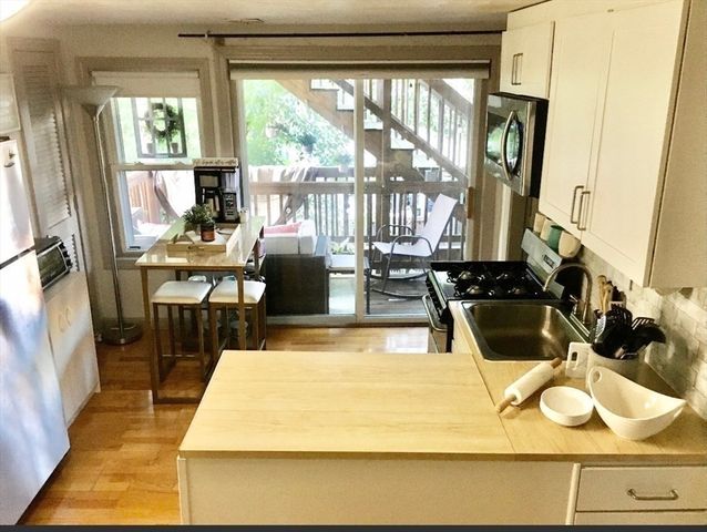 166 West Sixth Street 2, Boston, MA 02127