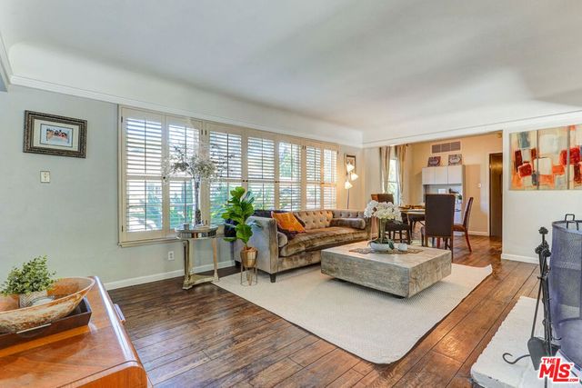 5003 Alhama Drive, Woodland Hills, CA 91364