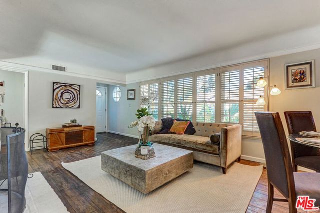 5003 Alhama Drive, Woodland Hills, CA 91364