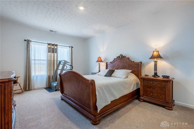 1109 Honeydew Drive, Tipp City, OH 45371