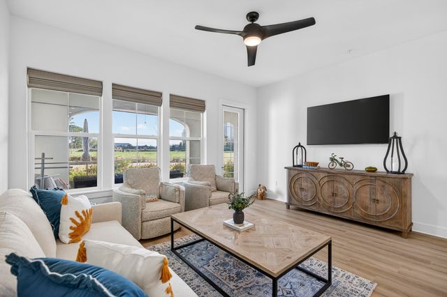 277 N The Grove Drive 317, Miramar Beach, FL 32550