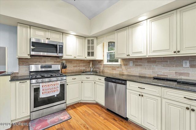83 Walnut Ave Avenue, Red Bank, NJ 07701