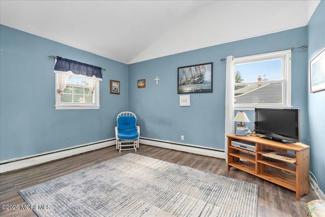 83 Walnut Ave Avenue, Red Bank, NJ 07701
