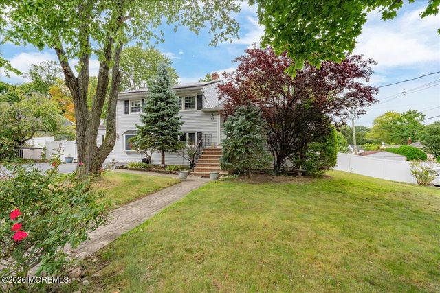 83 Walnut Ave Avenue, Red Bank, NJ 07701