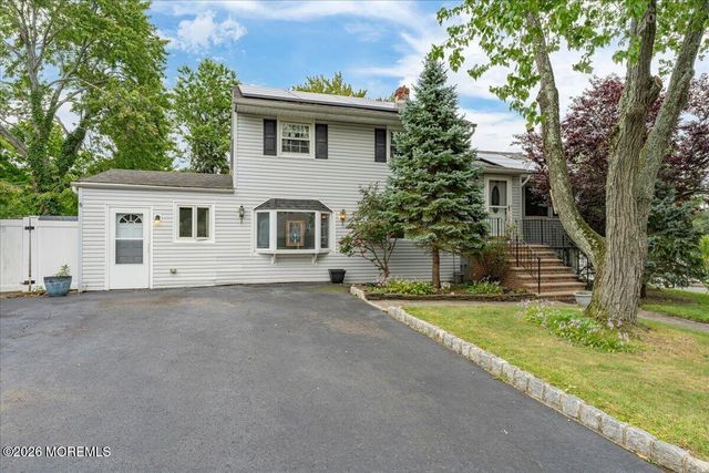 83 Walnut Ave Avenue, Red Bank, NJ 07701