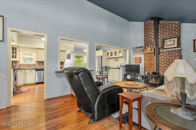 83 Walnut Ave Avenue, Red Bank, NJ 07701