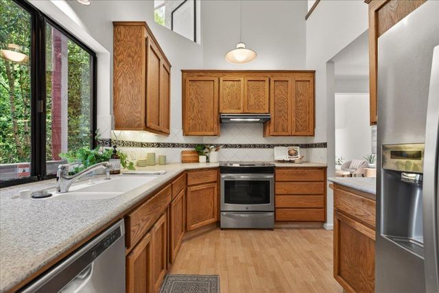 1700 Escalona Drive K, Santa Cruz, CA 95060