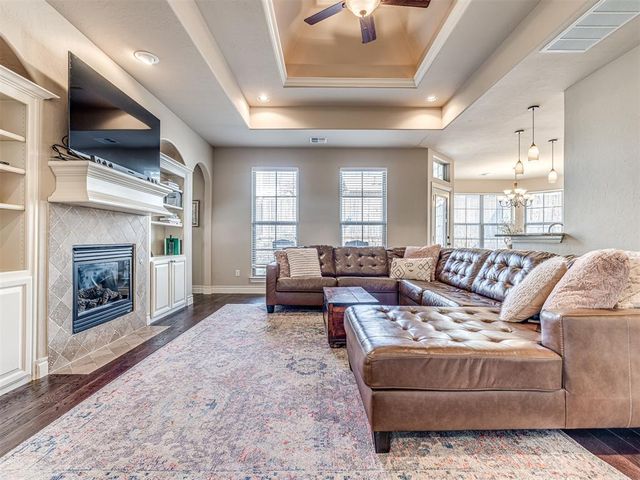 3716 Oakridge Circle, Edmond, OK 73034