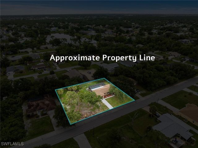 1346 Beacon DR, Port Charlotte, FL 33952