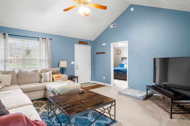 3306 Barretts Ridge Dr, Murfreesboro, TN 37130