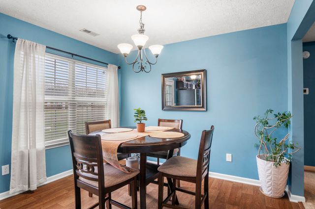 3306 Barretts Ridge Dr, Murfreesboro, TN 37130