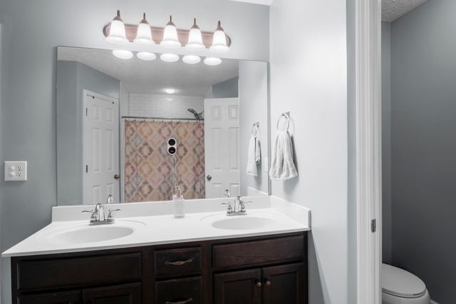 3306 Barretts Ridge Dr, Murfreesboro, TN 37130