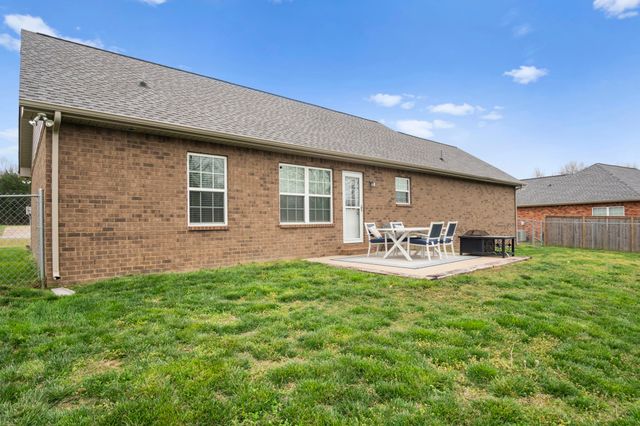 3306 Barretts Ridge Dr, Murfreesboro, TN 37130