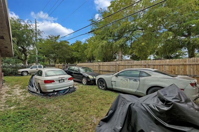 2390 Superior St, Opa-locka, FL 33054