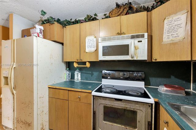 2390 Superior St, Opa-locka, FL 33054