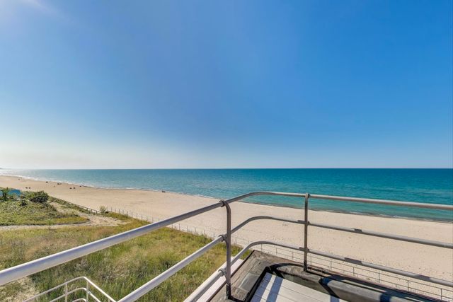 250 W Lake Front Drive W, Beverly Shores, IN 46301