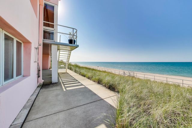 250 W Lake Front Drive W, Beverly Shores, IN 46301