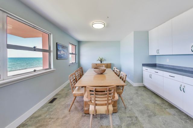 250 W Lake Front Drive W, Beverly Shores, IN 46301