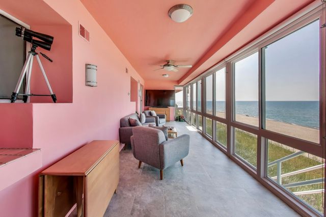 250 W Lake Front Drive W, Beverly Shores, IN 46301