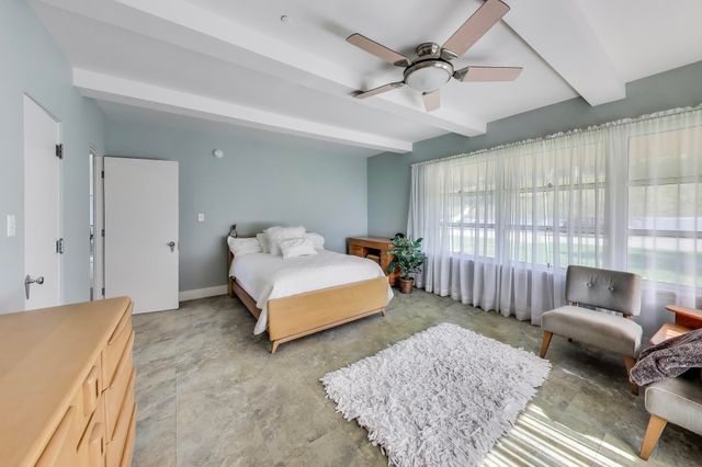 250 W Lake Front Drive W, Beverly Shores, IN 46301