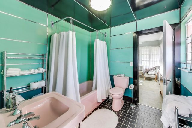 250 W Lake Front Drive W, Beverly Shores, IN 46301