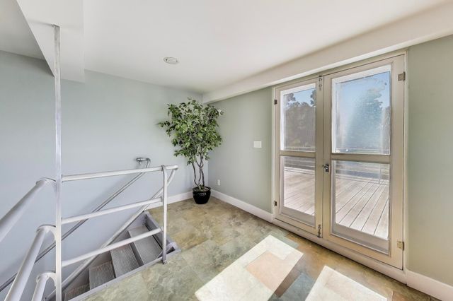 250 W Lake Front Drive W, Beverly Shores, IN 46301