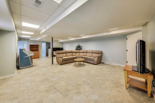 250 W Lake Front Drive W, Beverly Shores, IN 46301