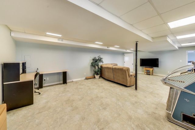 250 W Lake Front Drive W, Beverly Shores, IN 46301